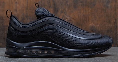 nike triple black 97 ultra 17